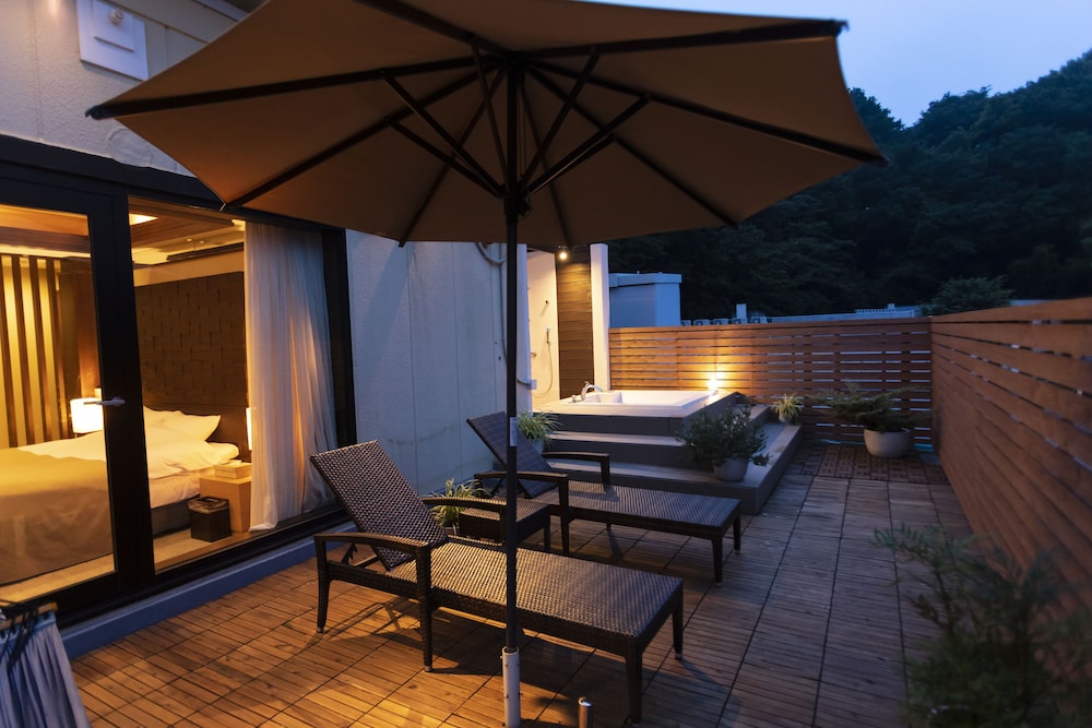 Hotel Gendairakuen Isehara 24/37