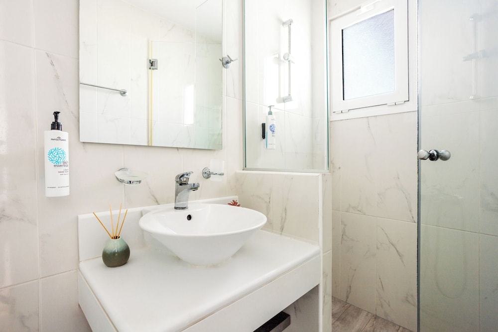 Coral Boutique Hotel 58/59