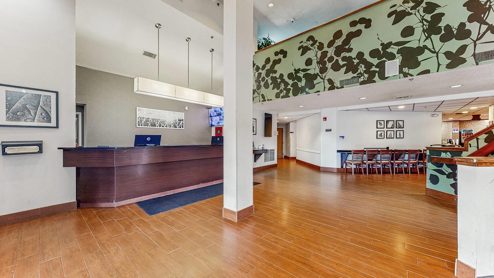 Sleep Inn Suites Buffalo Airport 4/63