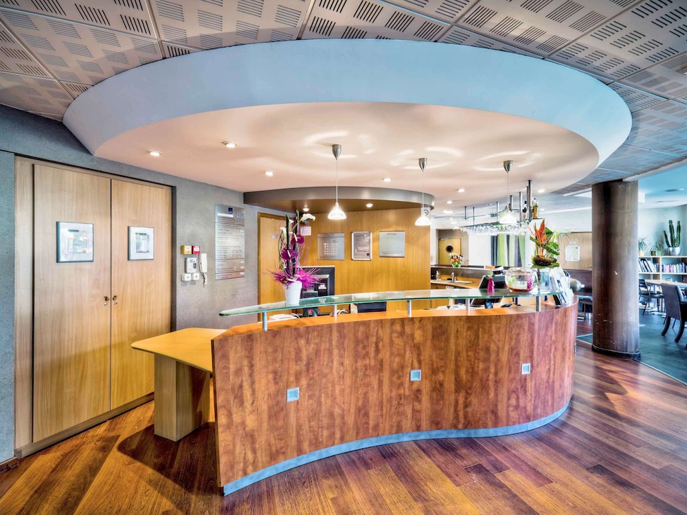 Novotel Suites Clermont Ferrand Polydome 6/72