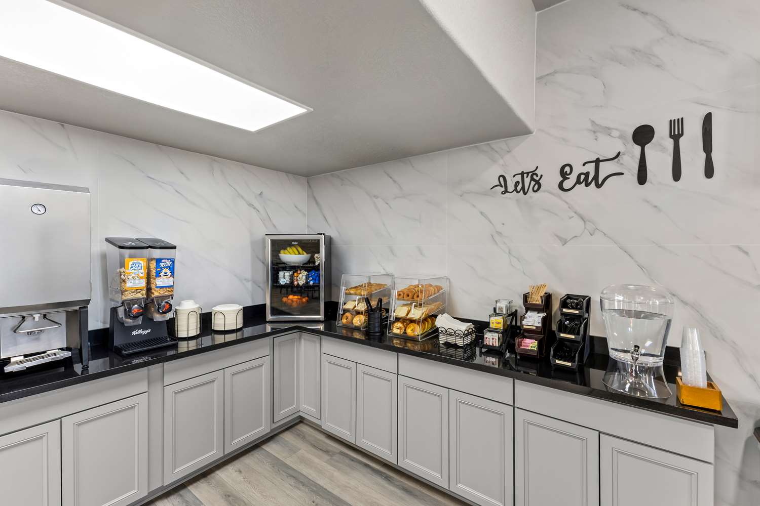 Surestay Hotel By Best Western Phoenix Airport 6/12