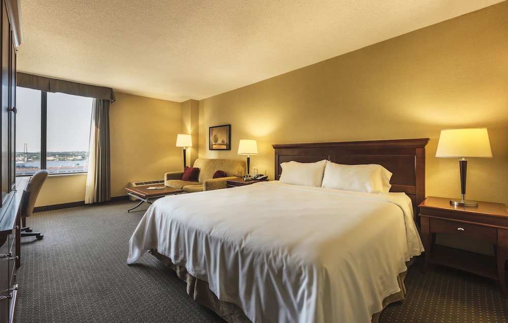 Hotel Halifax 4/28