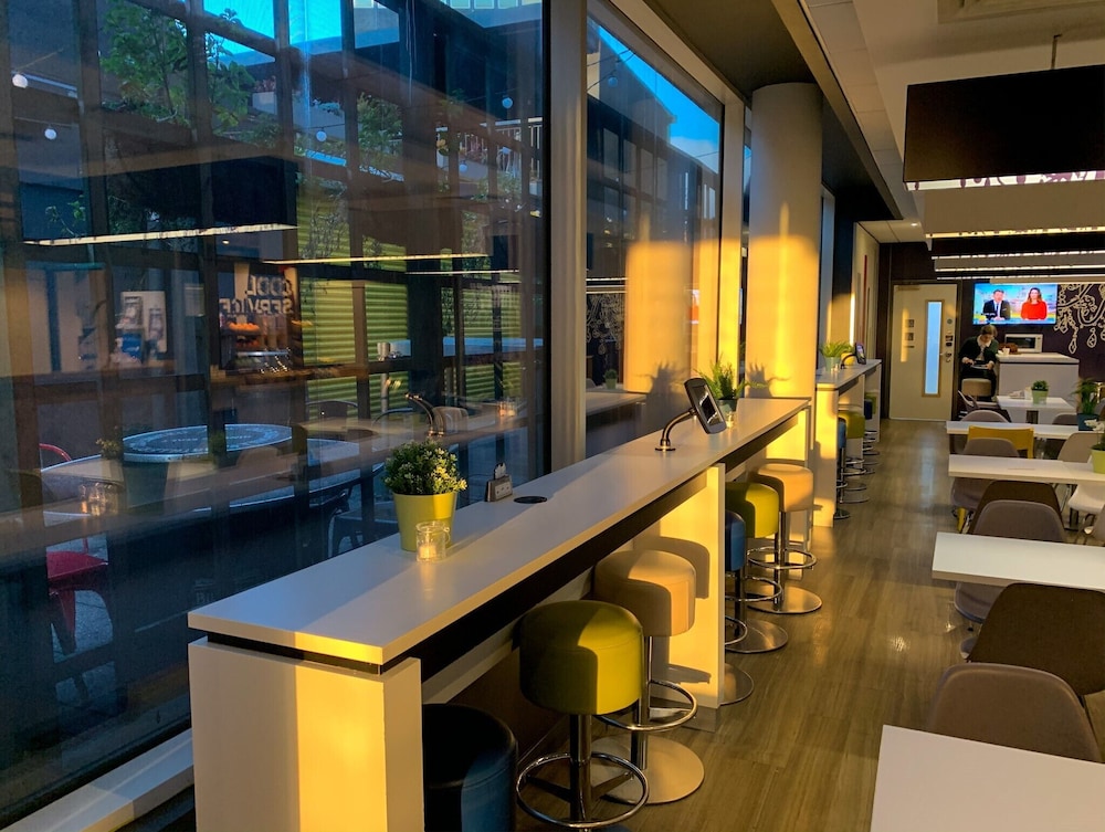 Ibis budget Belfast City Centre 48/57
