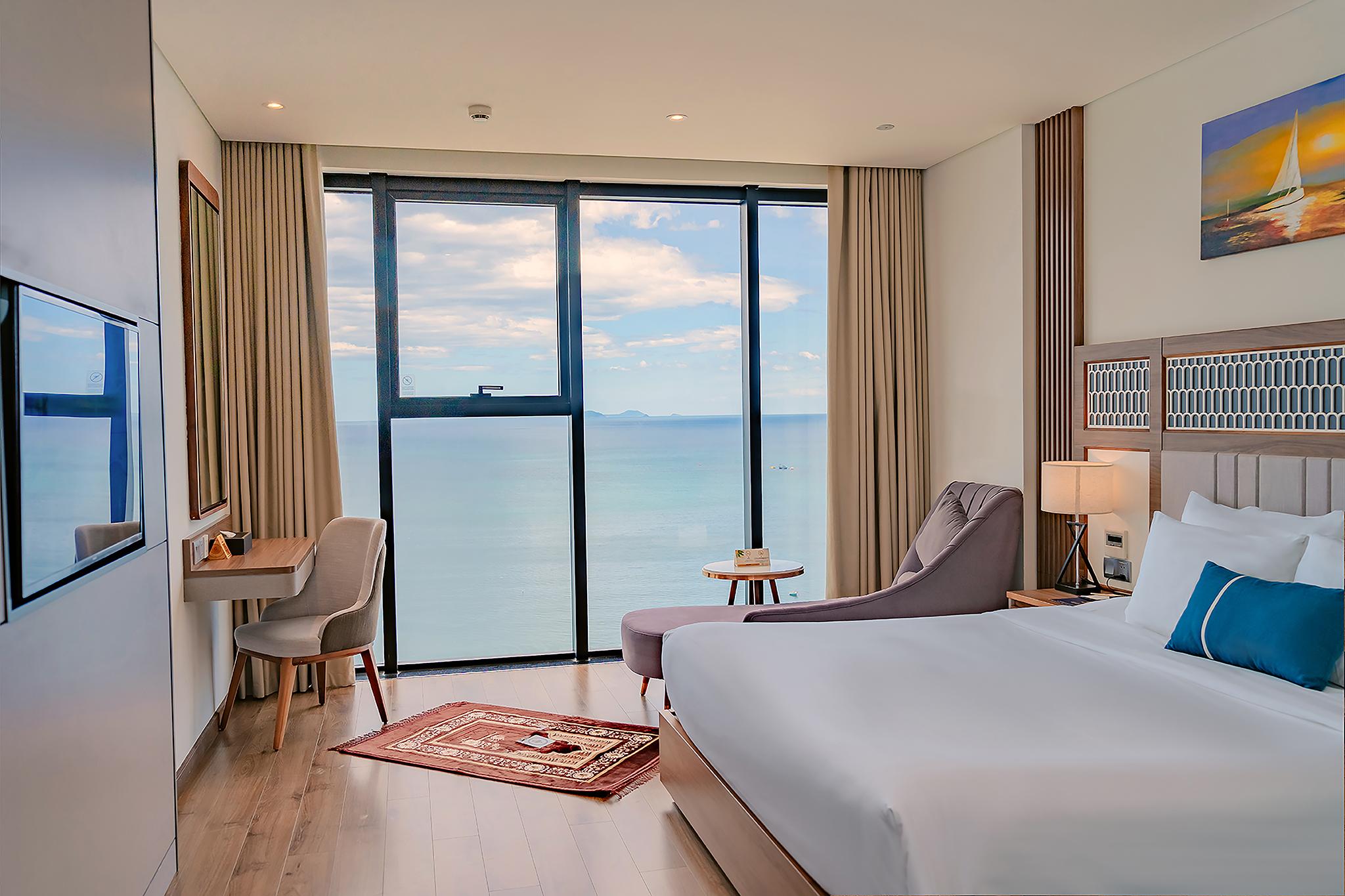Grand, Ocean