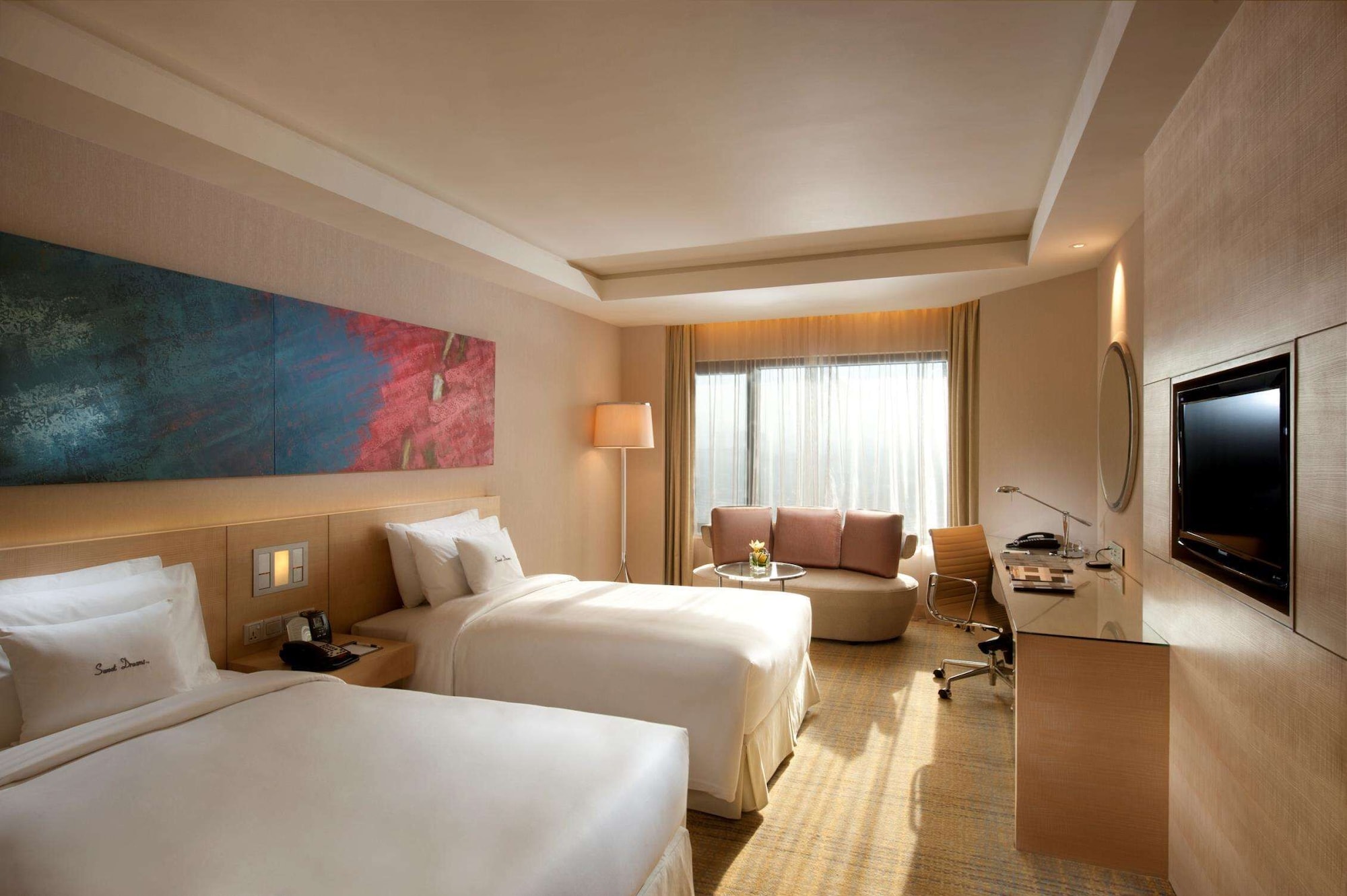 ROOM, TWIN BEDS