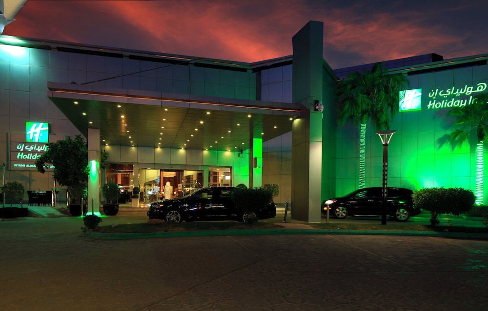 HOLIDAY INN AL QASR in RIYADH