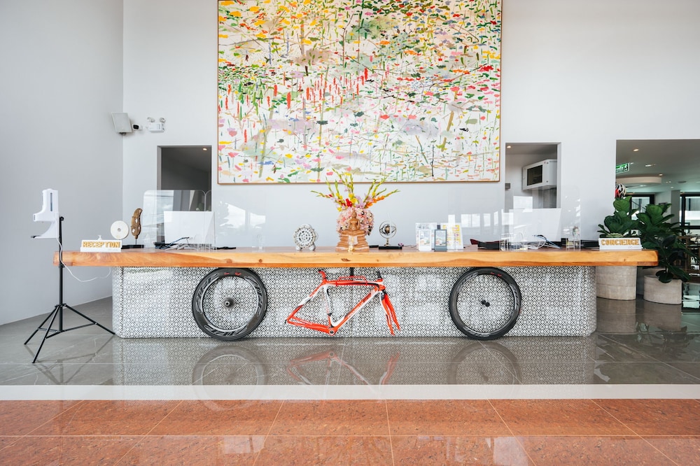Tour De Phuket Hotel 66/71