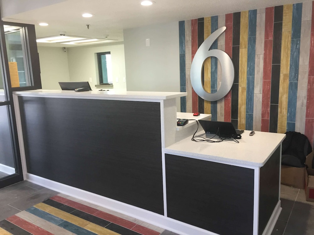 Motel6 Burnsville, MN 9/46