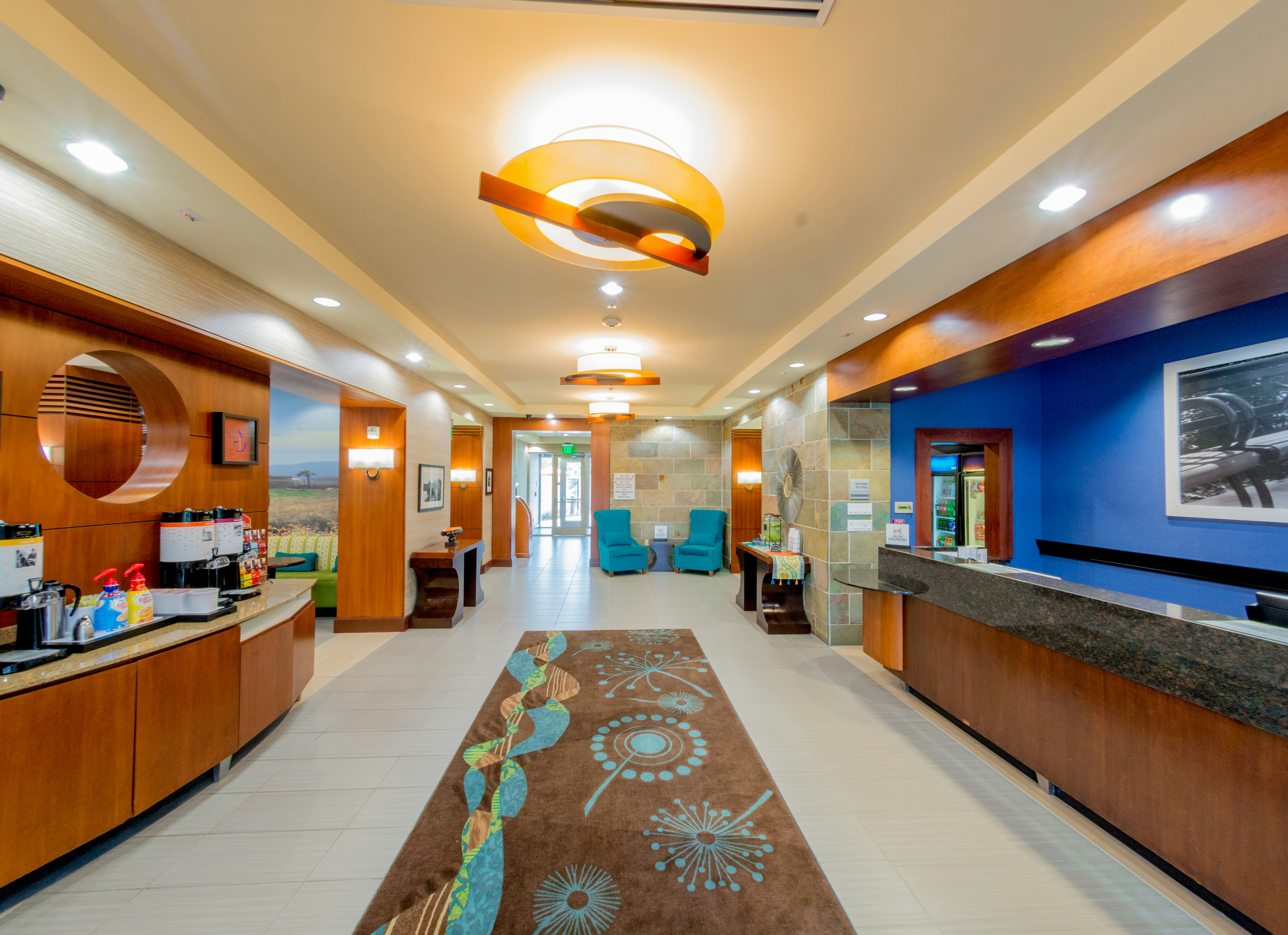 Hampton Inn Suites Riverside Corona East 14/66