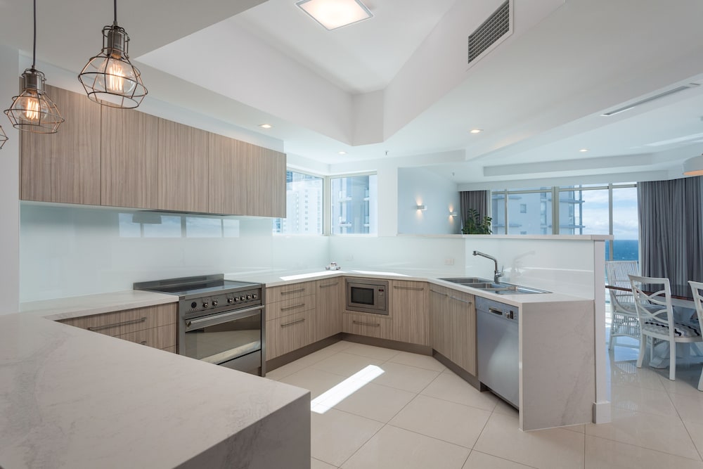 Oceana On Broadbeach 63/75