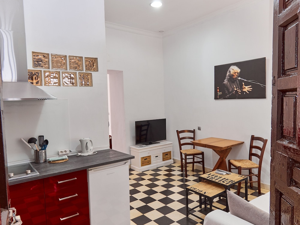 Apartamentos Jerez 69/77