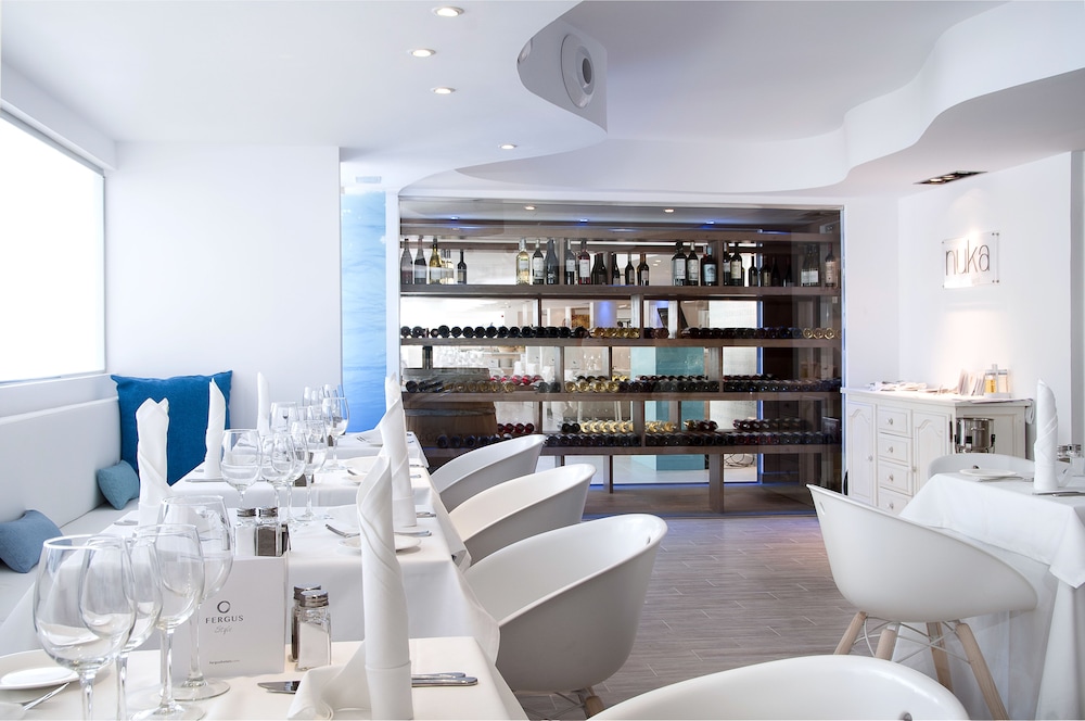 Fergus Style Cala Blanca Suites 24/37