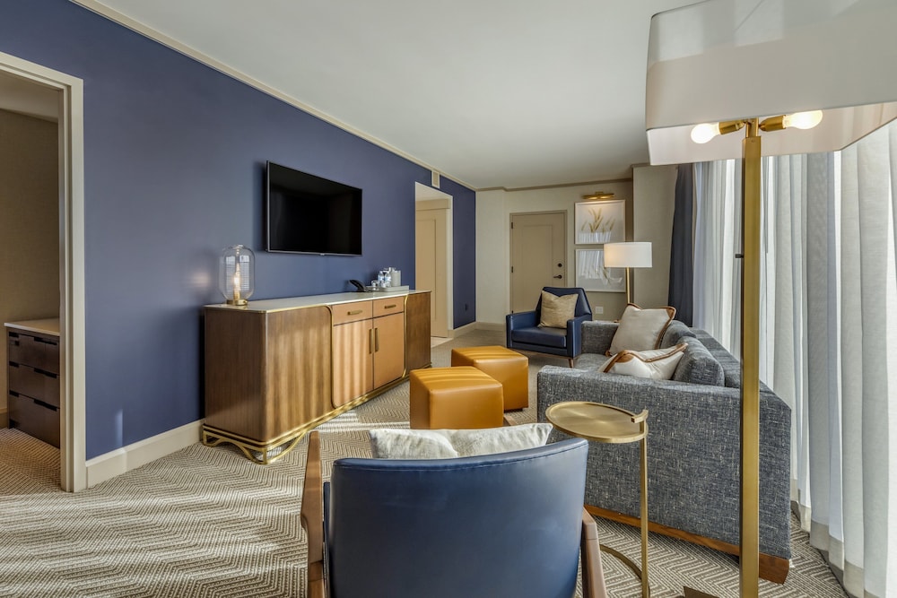 Omni Oklahoma City Hotel 39/76