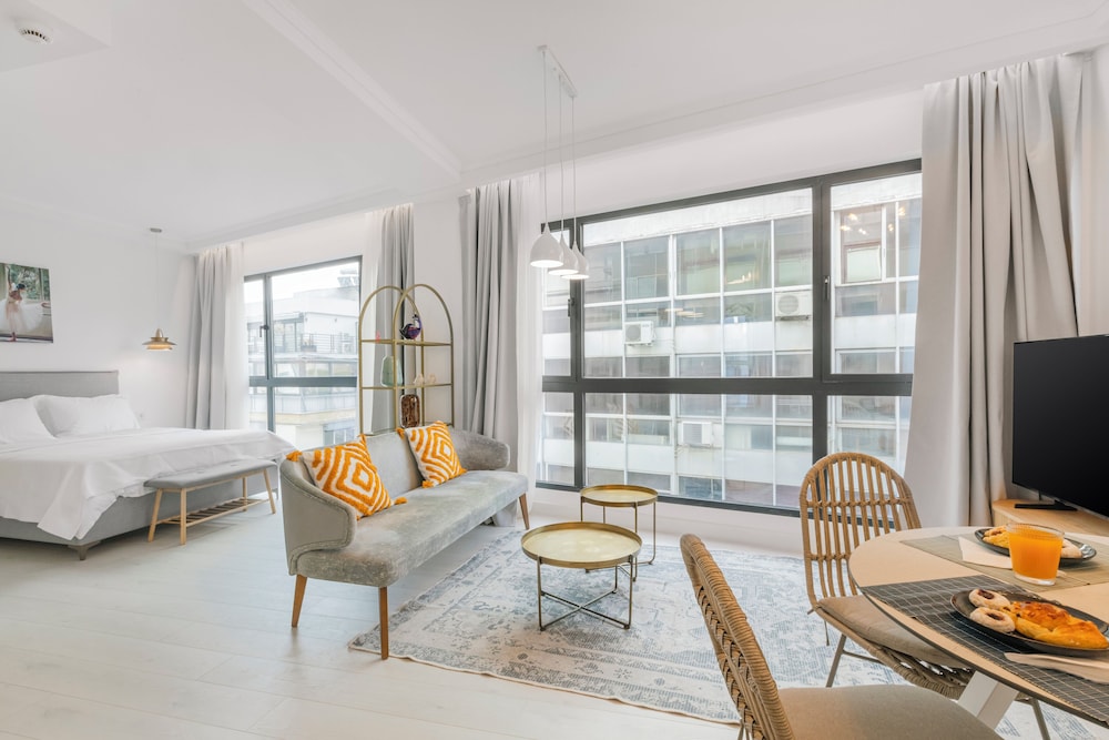 Ototo Luxury Living 16/50