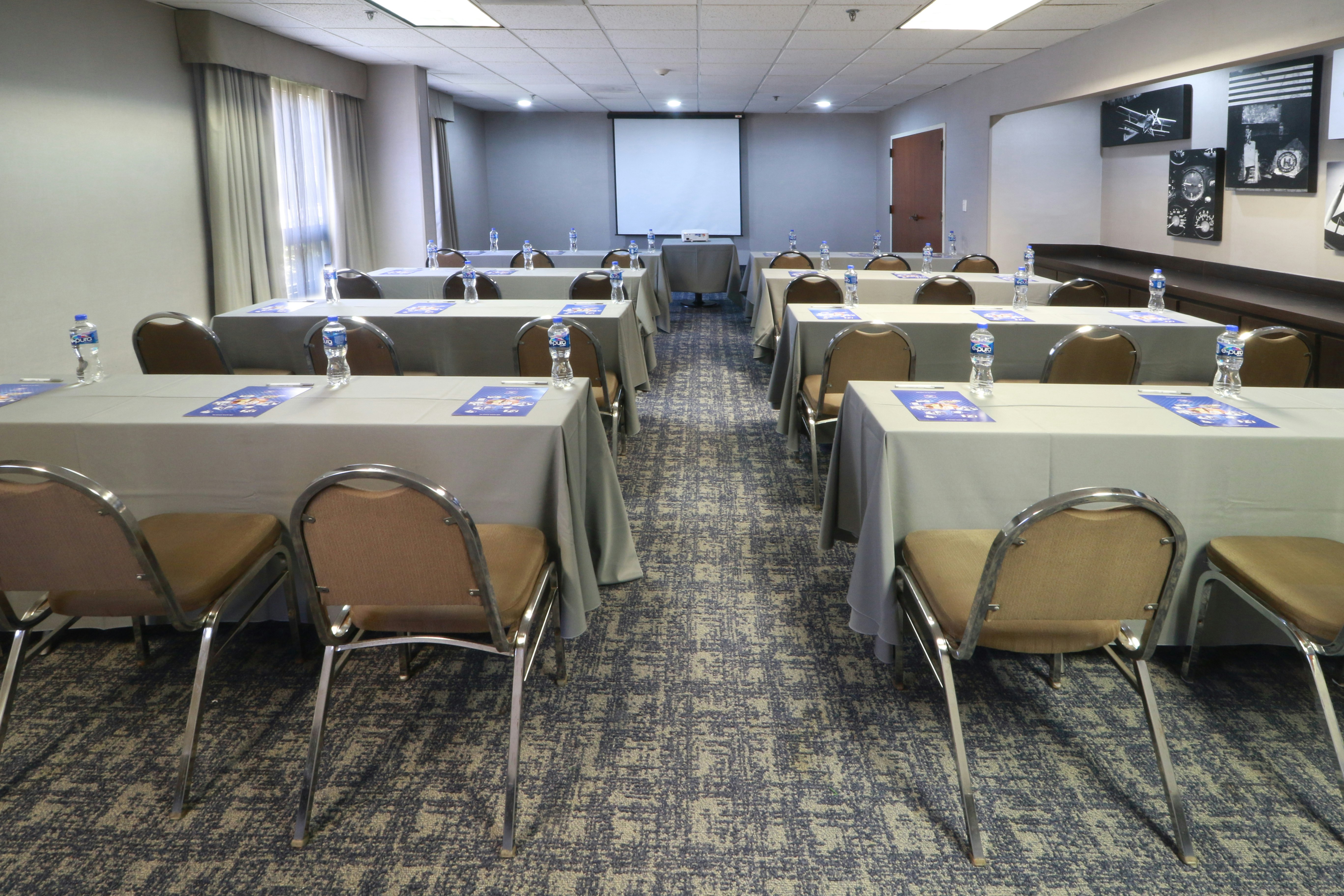 Hampton Inn By Hilton Monterrey-Airport 40/43