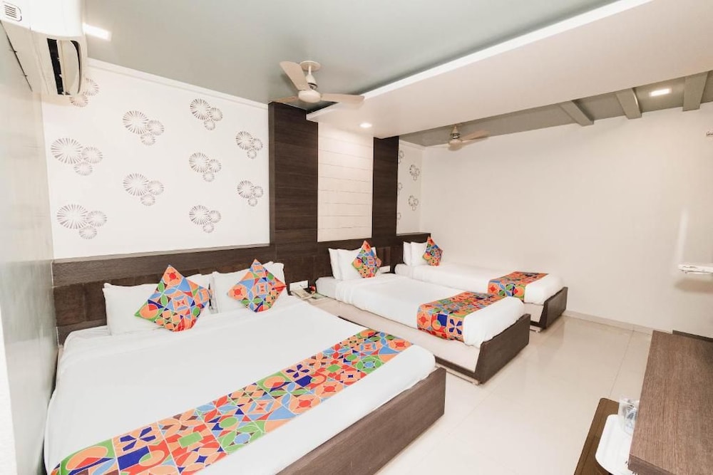 HOTEL AMBER 30/46