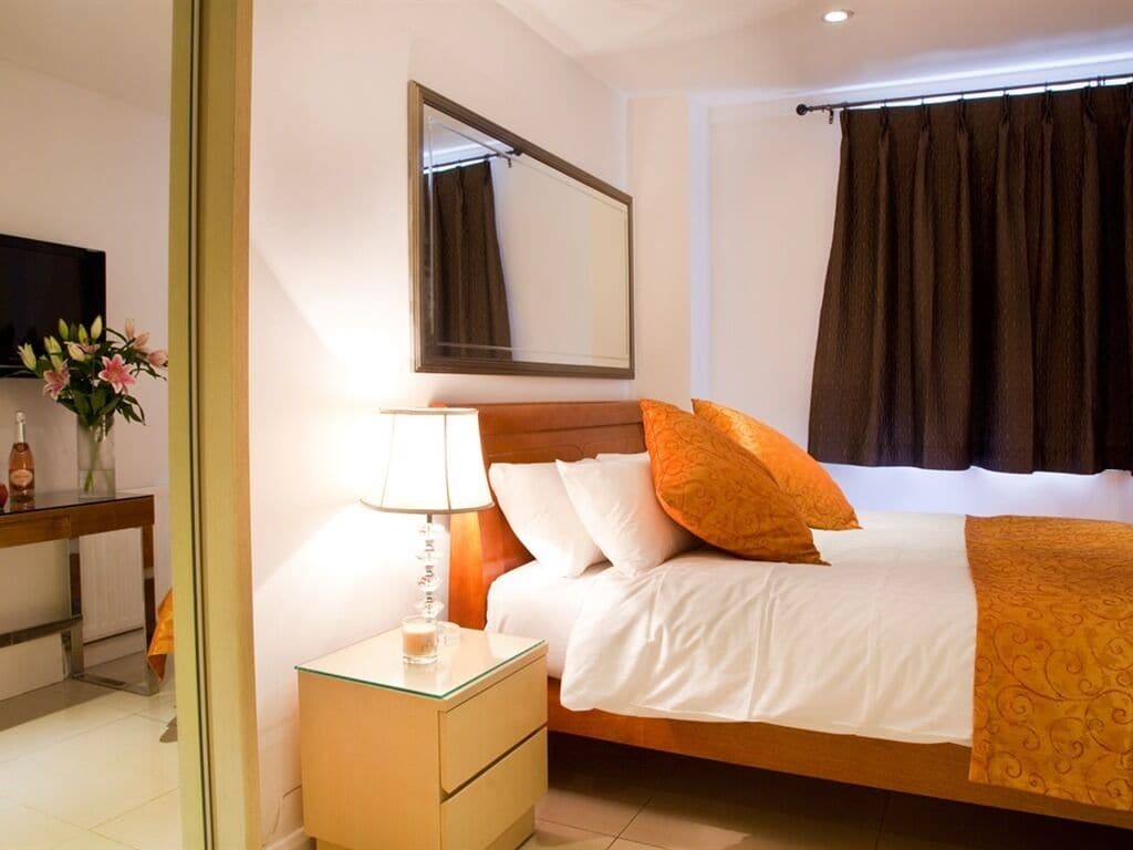 LUXURY, DOUBLE BED