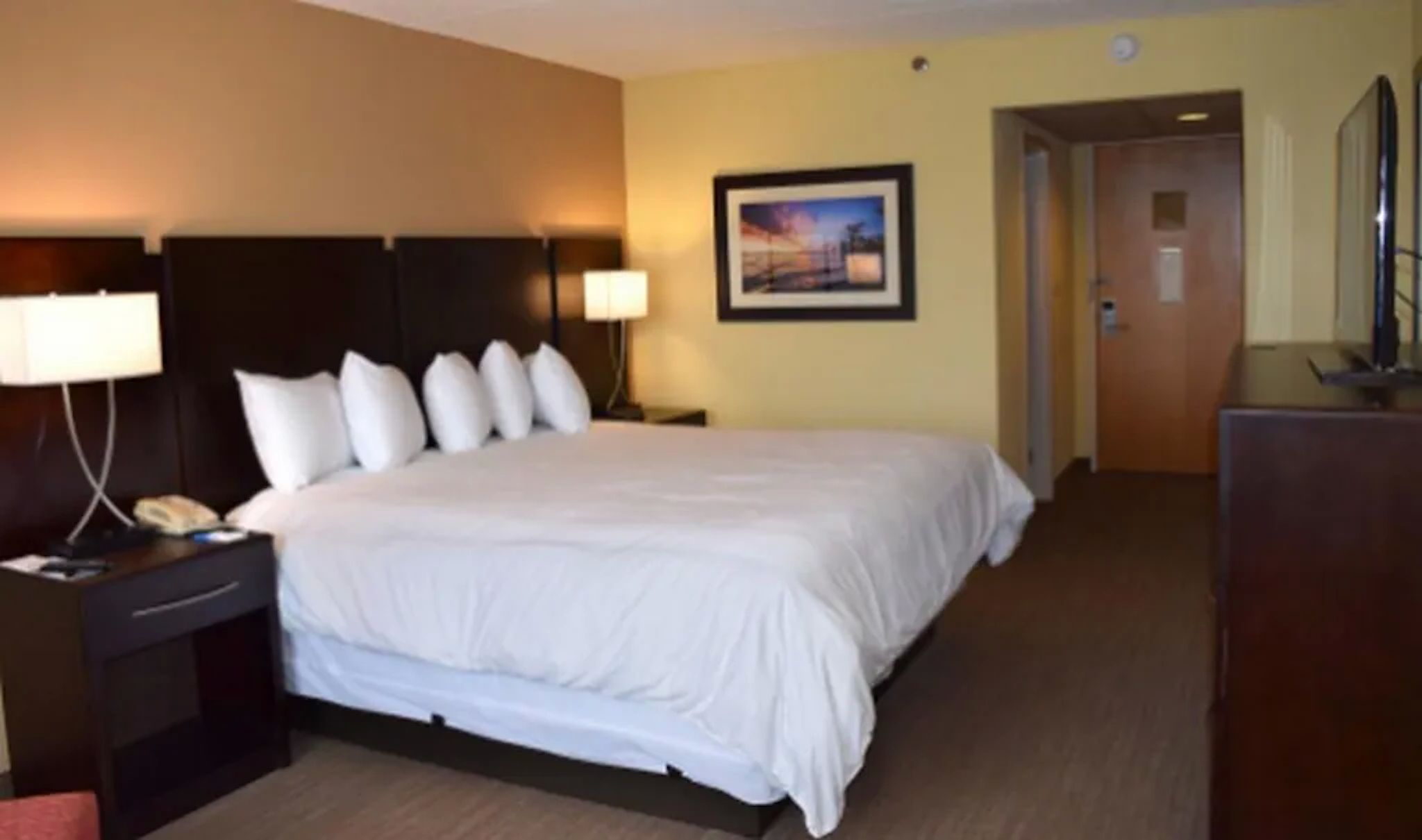 Bridgepointe Hotel Marina 1/4