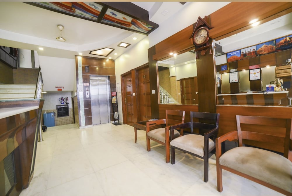 Aster Inn Hotel 7/37