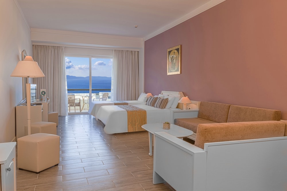 Kipriotis Panorama Hotel and Suites 46/66