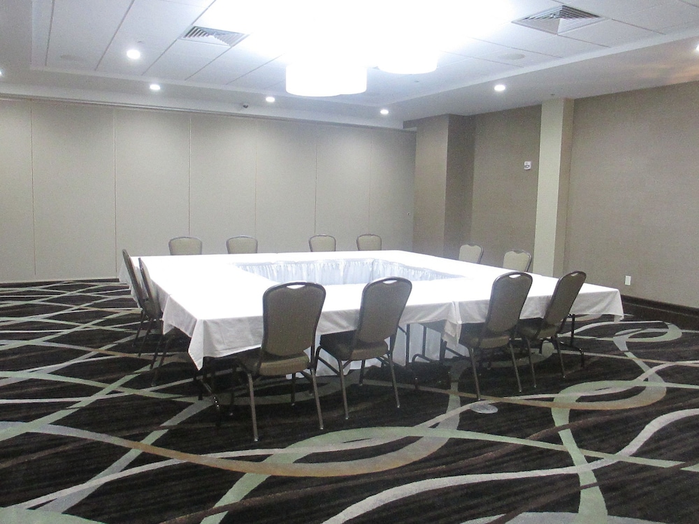 Holiday Inn Salina 34/41