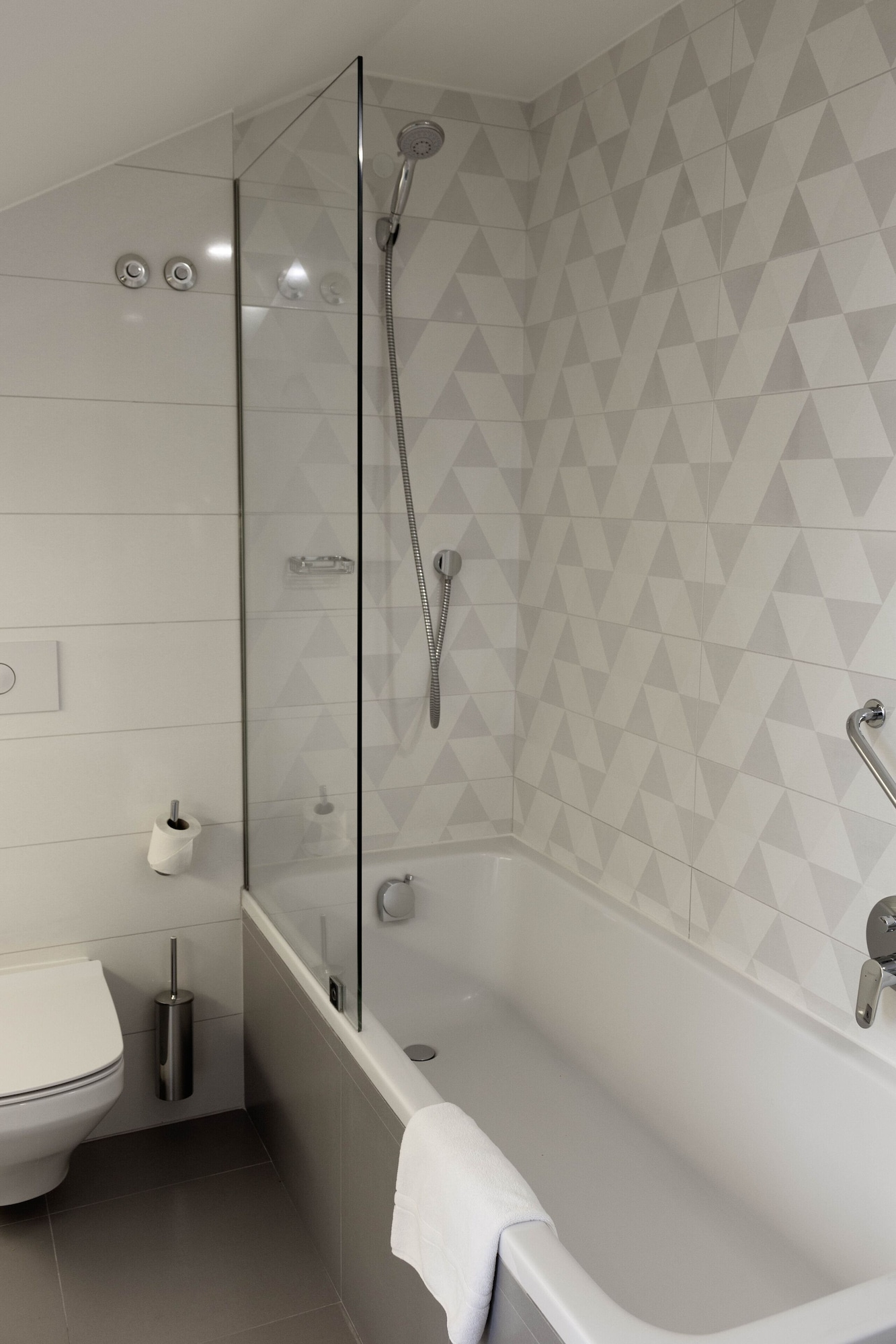 Family, Double or Twin Bed, Street View, City View، Hotel Lis Baixa 2/2