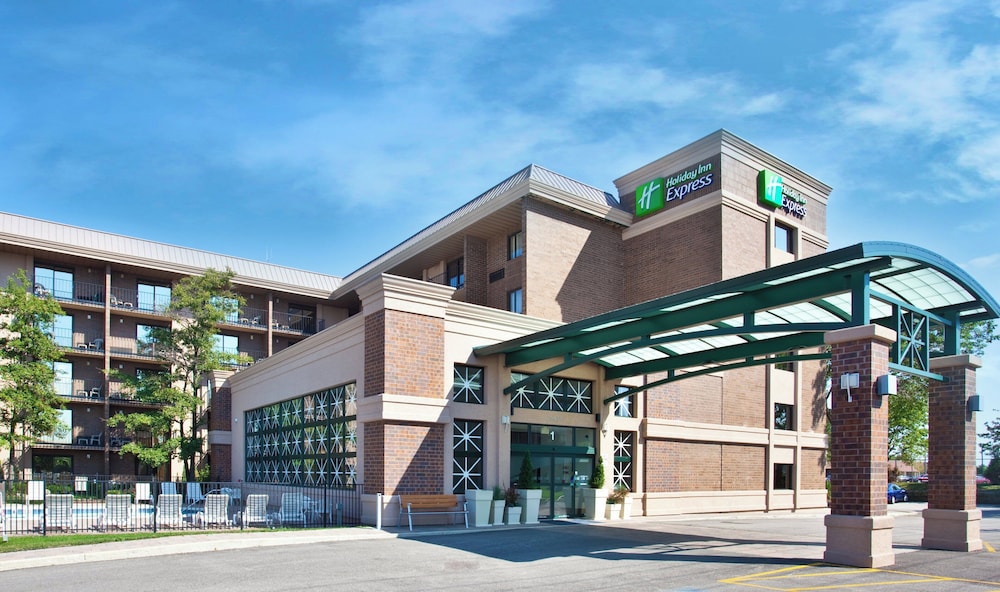 Holiday Inn Express Rolling Mdws Schaumburg Area 3/33