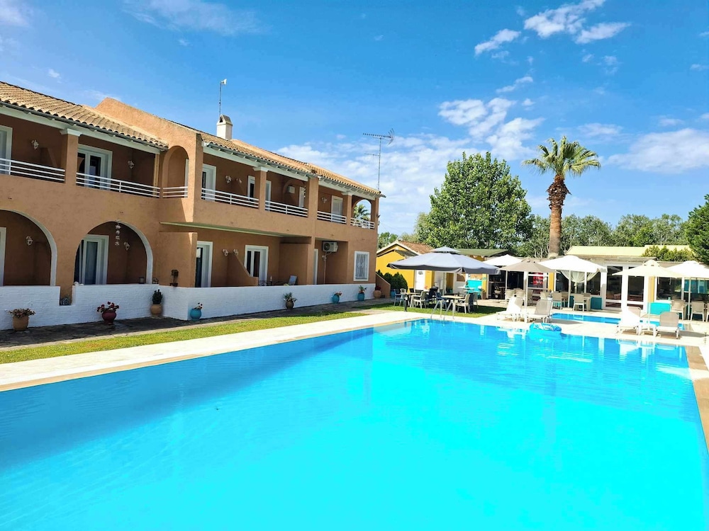 Sausan Hotel 3/50