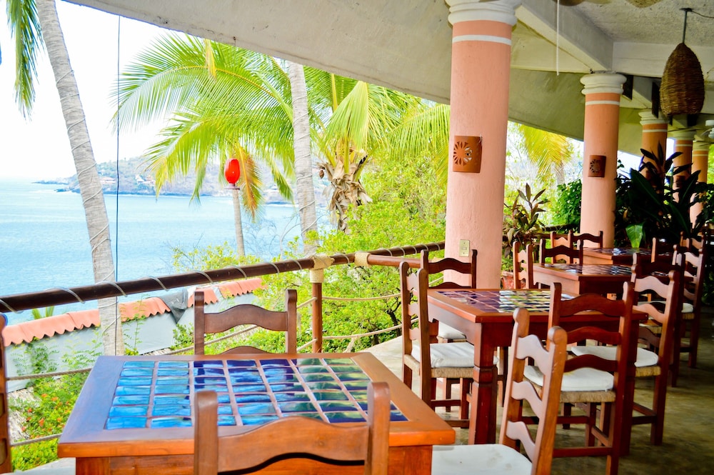 Catalina Beach Resort 32/50