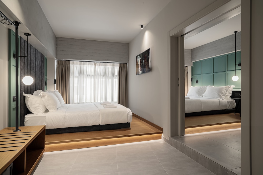2 BEDROOMS, CONNECTING, DELUXE, SUITE, 2 QUEEN BEDS