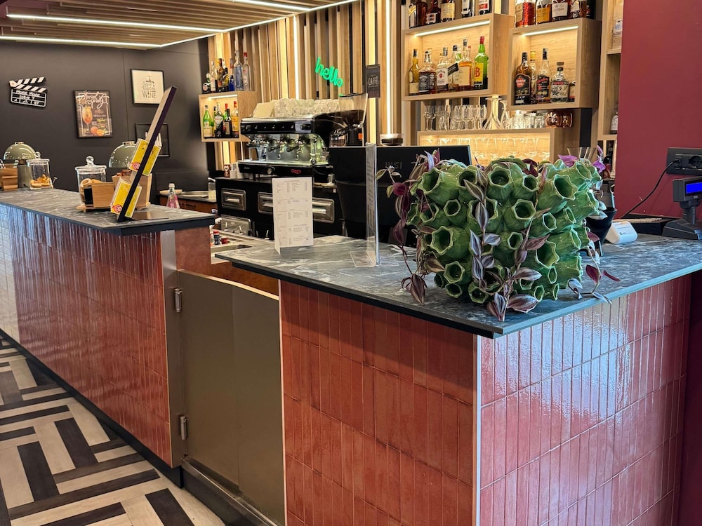 Mercure Roma Cinecitta 8/66