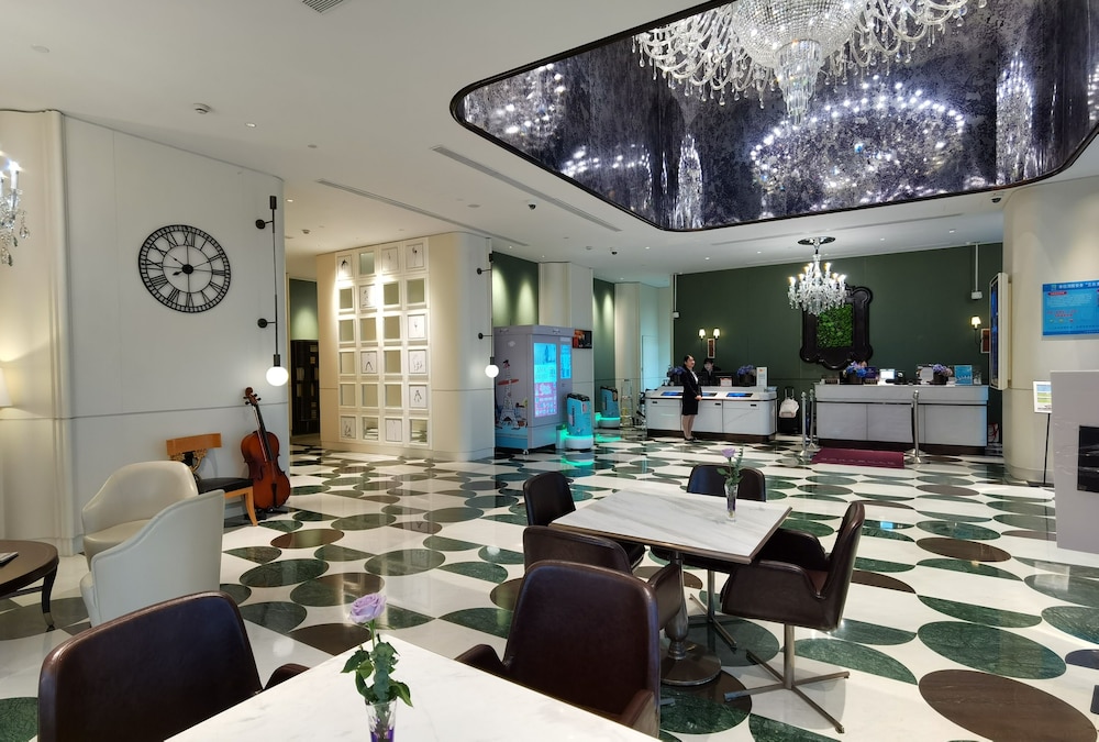 Mercure Shanghai Hongqiao Central 35/41