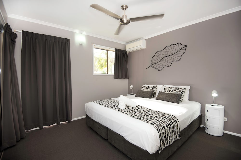 Marlin Cove Resort 23/72