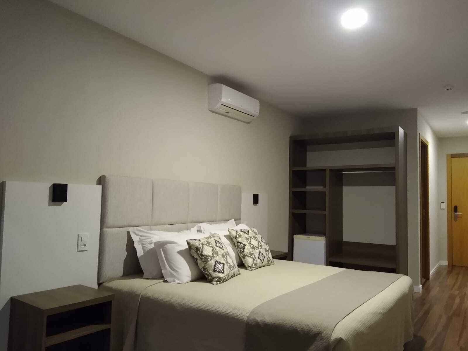 BASIC, DOUBLE OR TWIN BED
