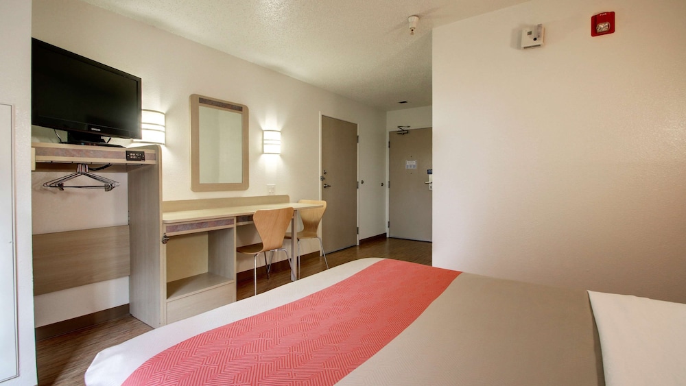 Motel6 Springfield, IL 29/50