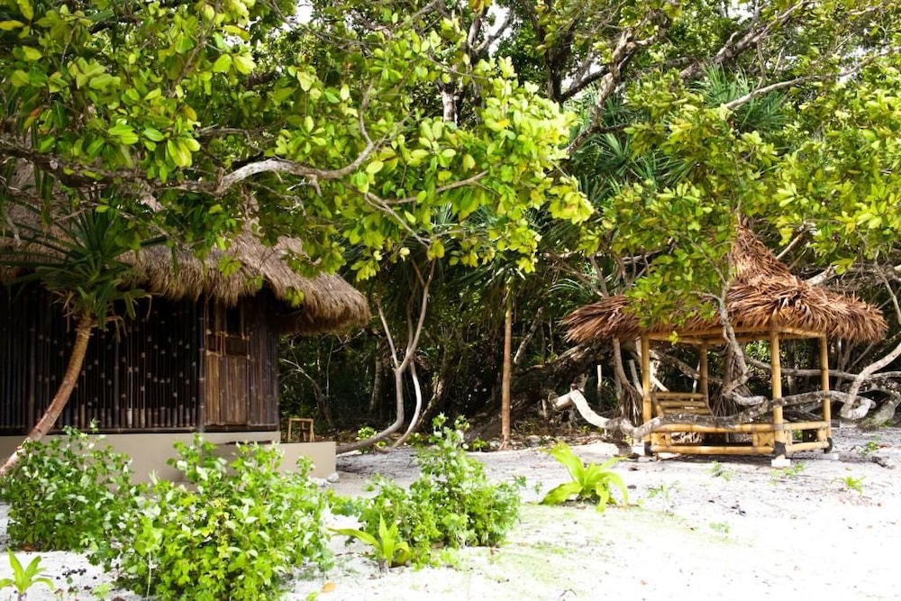 Nikki Peucang Resort 33/38