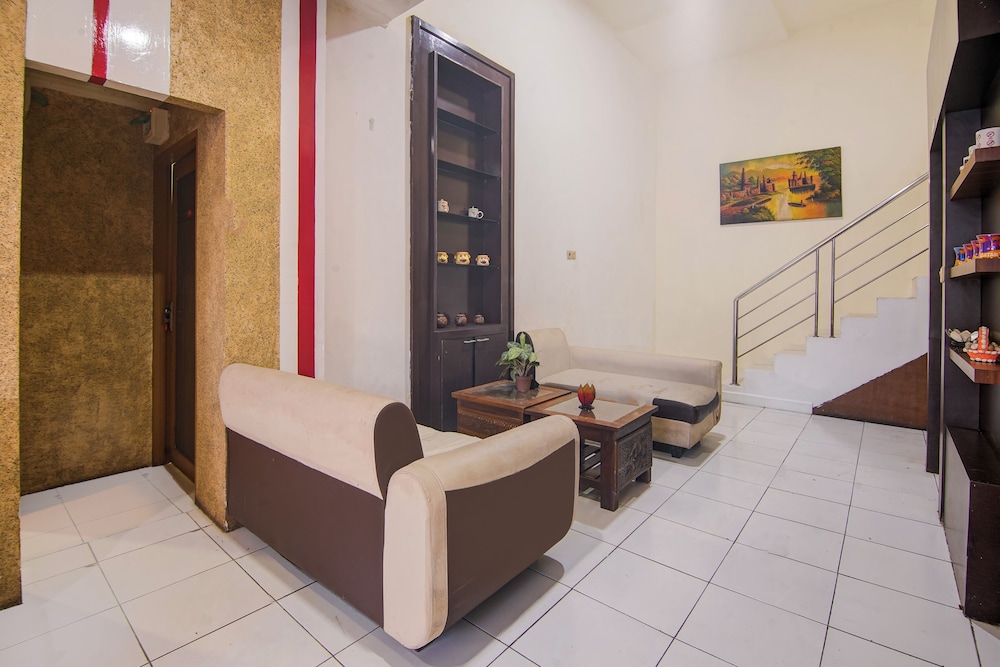 Hotel O Makassar near RS Grestelina formerly Wisma Makassar 32/38