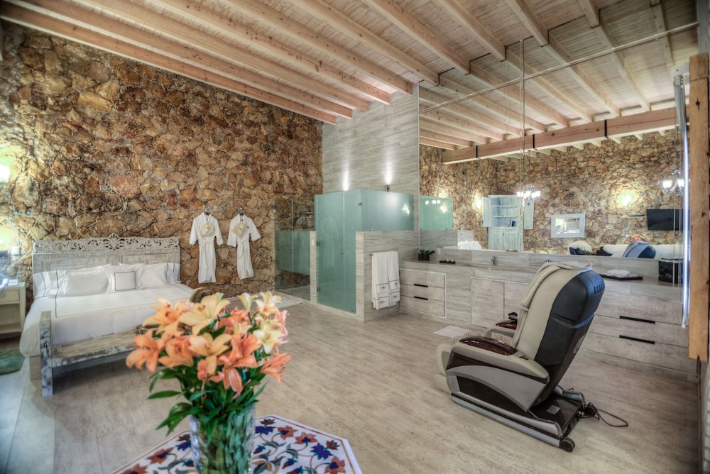 Hotel Matea Inn 24/39