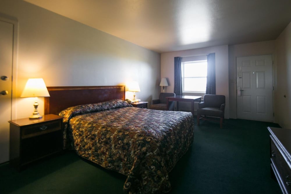 Budget Motel 33/49