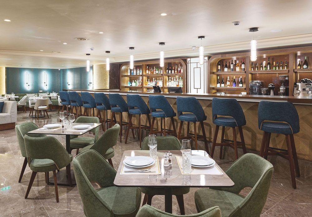 Leonardo Hotel Athens City Center 44/58
