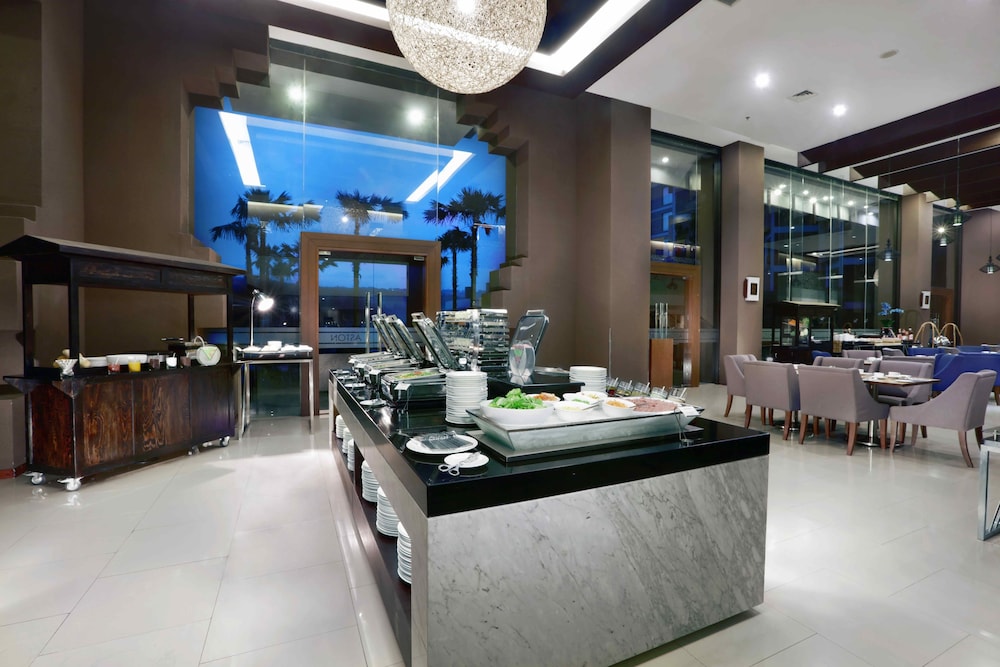 Aston Sentul Lake Resort and Conference Center 37/57