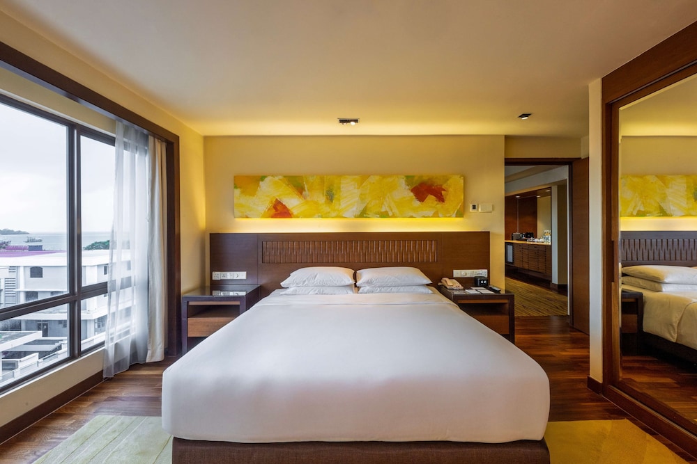 Regency, Suite, King Bed