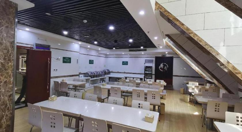 GreenTree Inn Luoyang Train Station Zhuangyuanhong Road Hotel 18/44