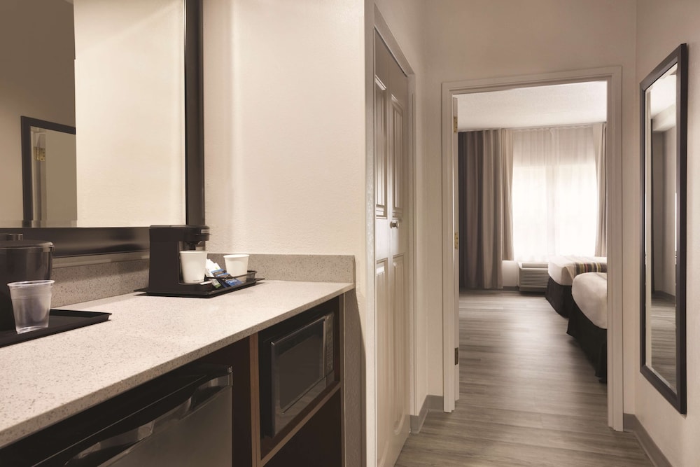 Country Inn Suites By Radisson Chattanooga Lookout Mountain 28/31
