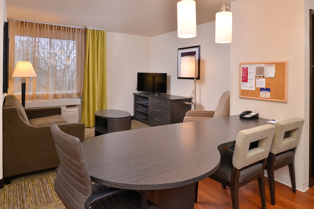 Candlewood Suites Austin-Round Rock 27/48
