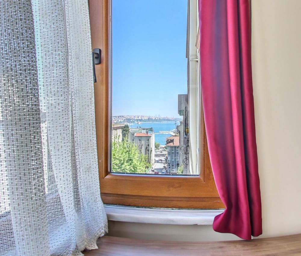 Cihangir Palace Hotel 54/69