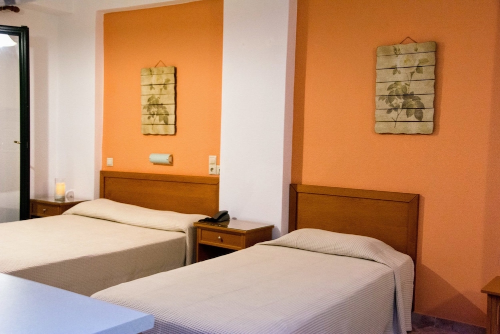 Hotel Ippolity Village 18/71
