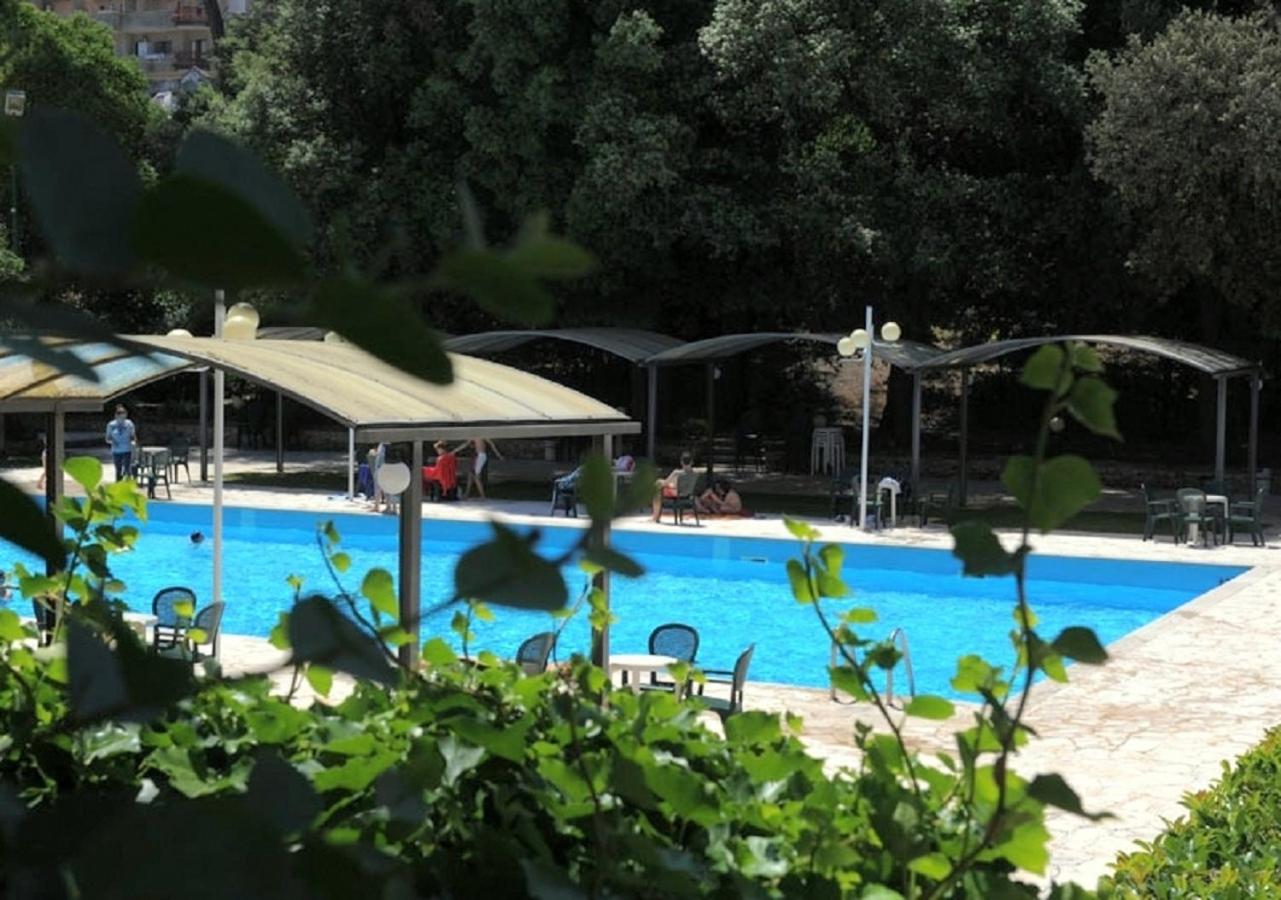 Villa Rosa 34/41