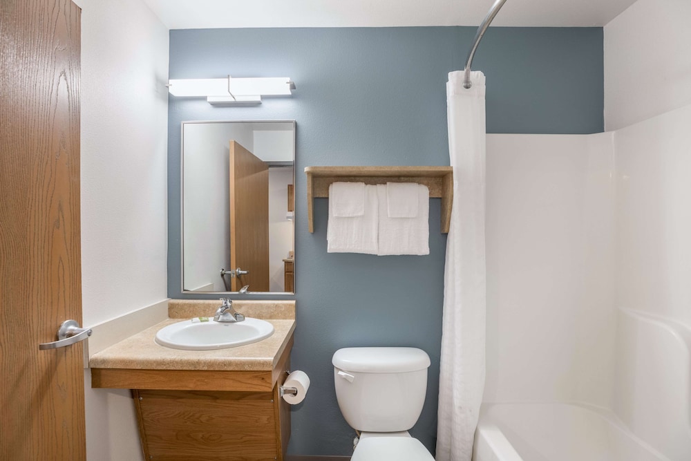 Extended Stay America Select Suites - Orlando - Sanford - Airport 17/35