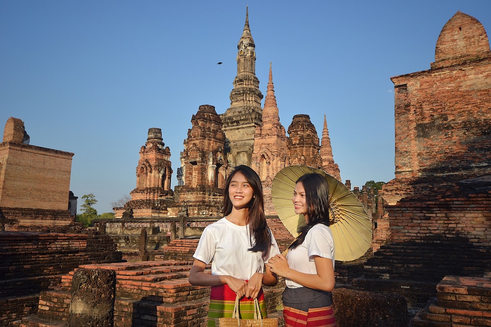 Thai Thai Sukhothai Resort 65/68